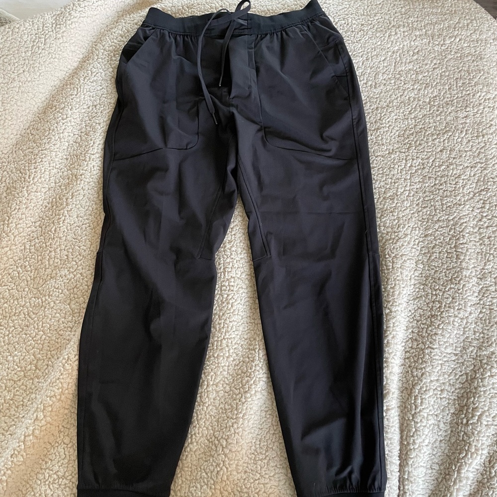 Lululemon men’s ABC Jogger (28 in)